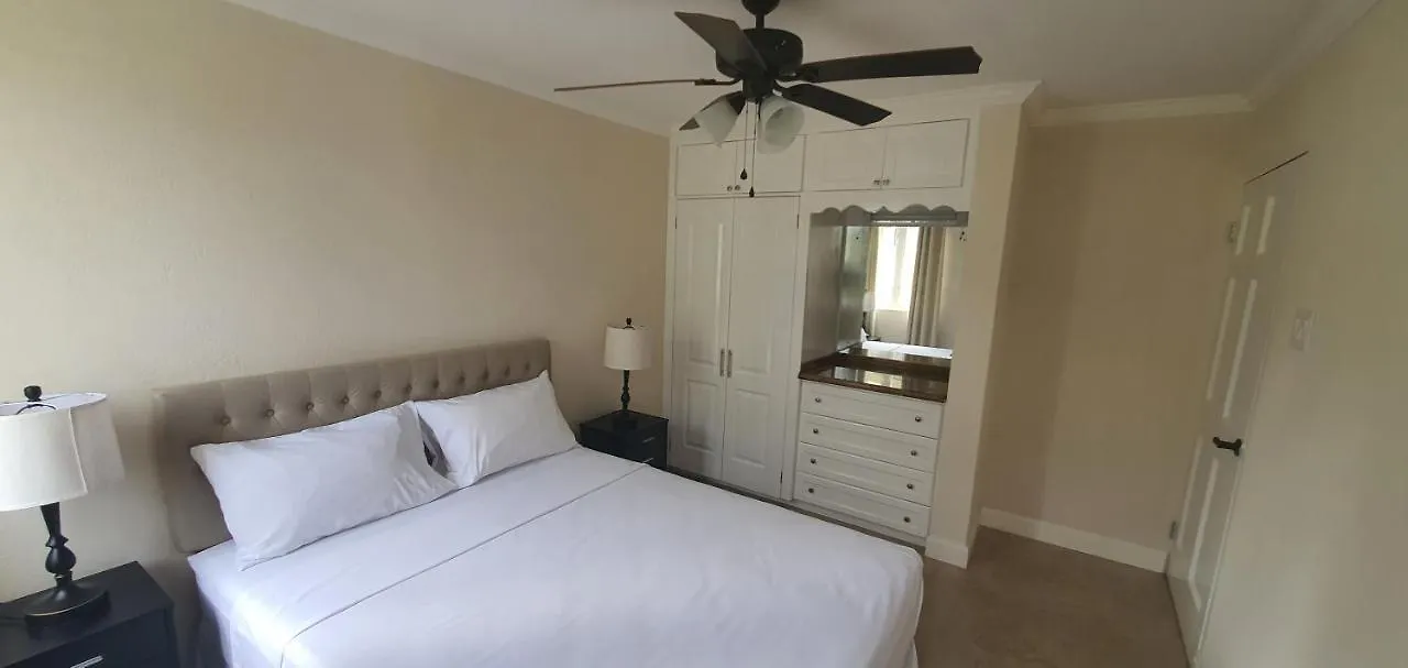 Apartment Infinity Townhomes At Bagatelle Saint James